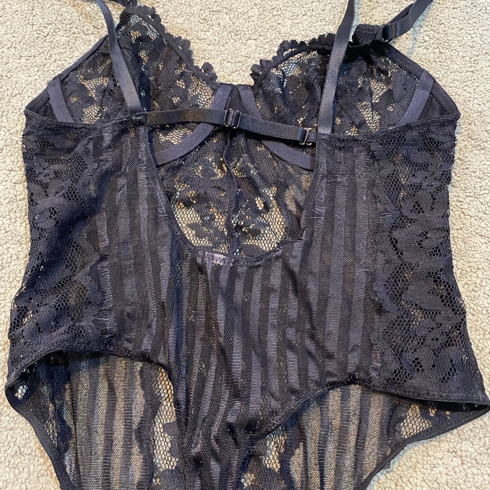Lacey bodysuit - Picture 8 of 8